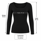 Polera Amelia negra en maniquí fantasma con medidas de busto 41 cm, manga 63 cm, largo 62 cm y composición 95 por ciento algodón y 5 por ciento spandex